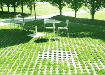 Những ưu và nhược điểm khi sử dụng gạch trồng cỏ cho sân vườn