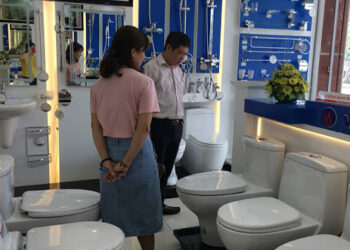 Nen-mua-bon-cau-Viglacera-BL5M-khong-Danh-gia-tu-nguoi-tieu-dung