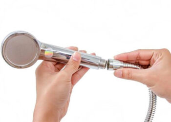 Nuoc-binh-nong-lanh-chay-yeu-nguyen-nhan-va-cach-xu-ly