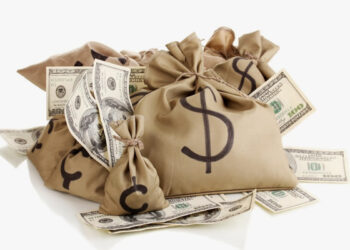 Khoi-nghiep-voi-cua-hang-thiet-bi-ve-sinh-nen-hay-khong