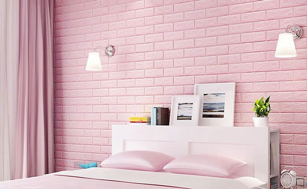 Giấy dán tường màu hồng cho phòng ngủ con gái